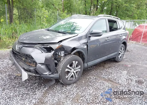 2016 Toyota Rav4 Le z USA, uszkodzony, nr VIN 2T3BFREV1GW529141
